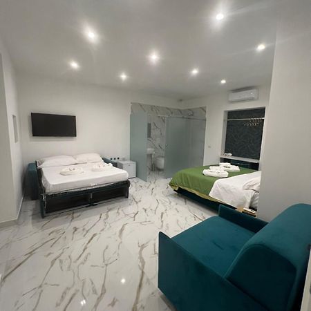 Airport Capodichino Home By Pagnotta เนเปิลส์ ภายนอก รูปภาพ