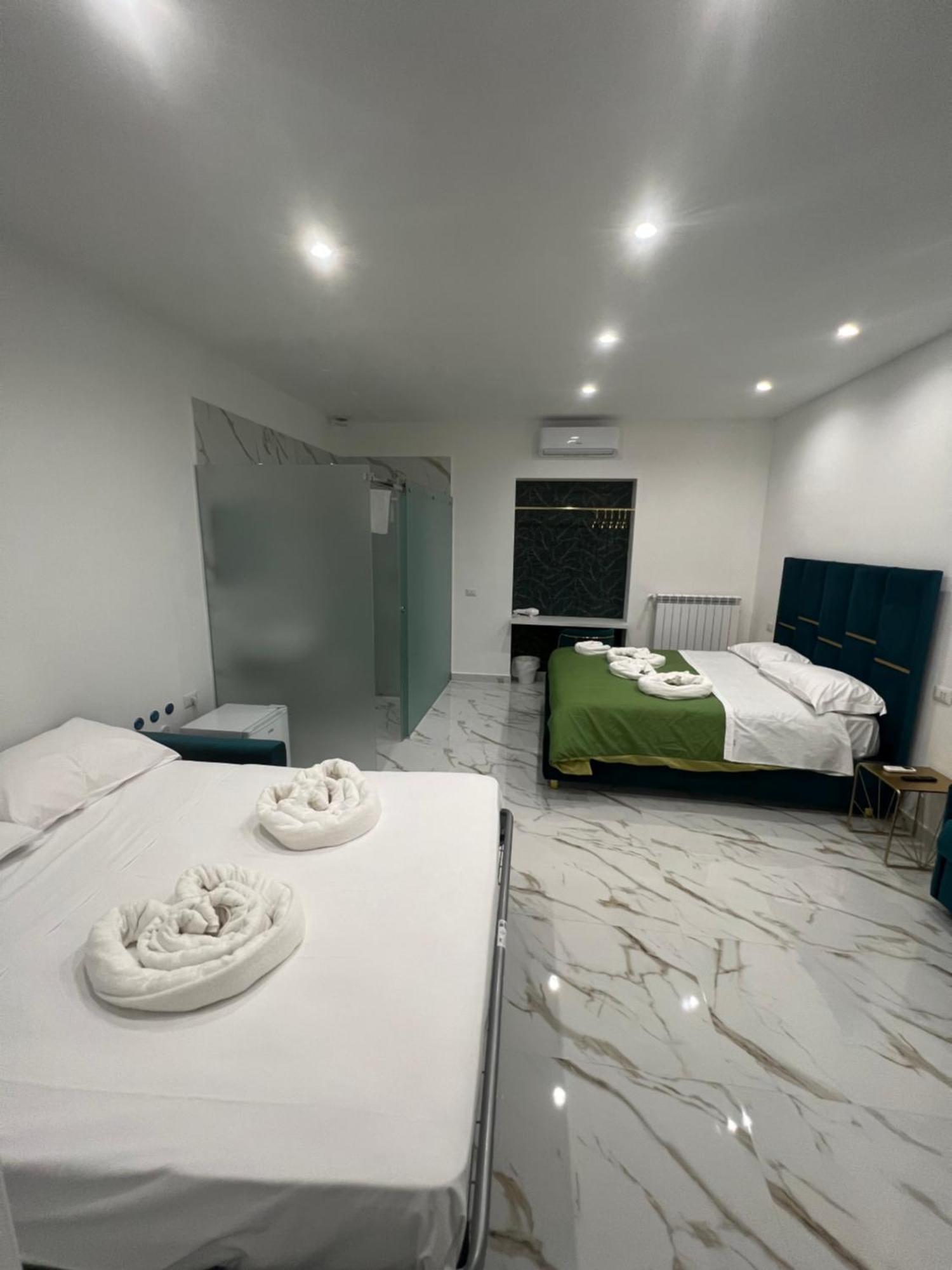 Airport Capodichino Home By Pagnotta เนเปิลส์ ภายนอก รูปภาพ